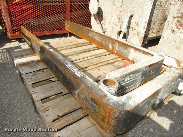 image for item DO9085 (2) 60"L x 6"W pallet forks