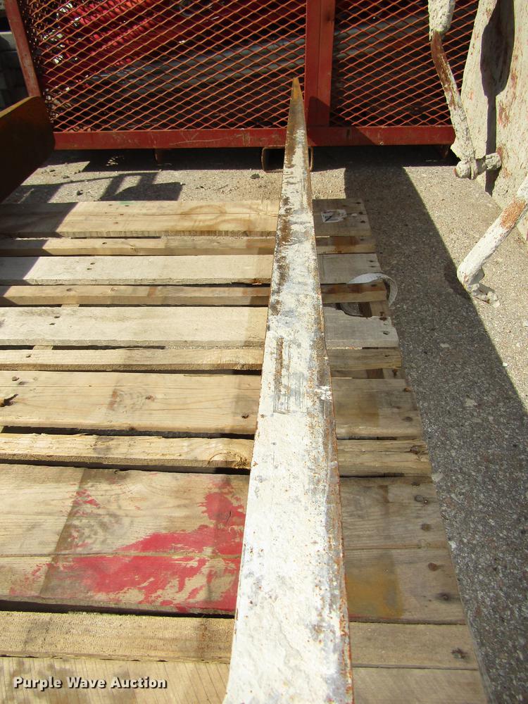 image for item DO9085 (2) 60"L x 6"W pallet forks