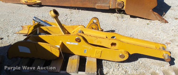 image for item DP9633 Caterpillar stiff link thumb