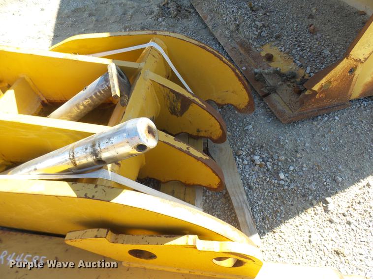 image for item DP9633 Caterpillar stiff link thumb