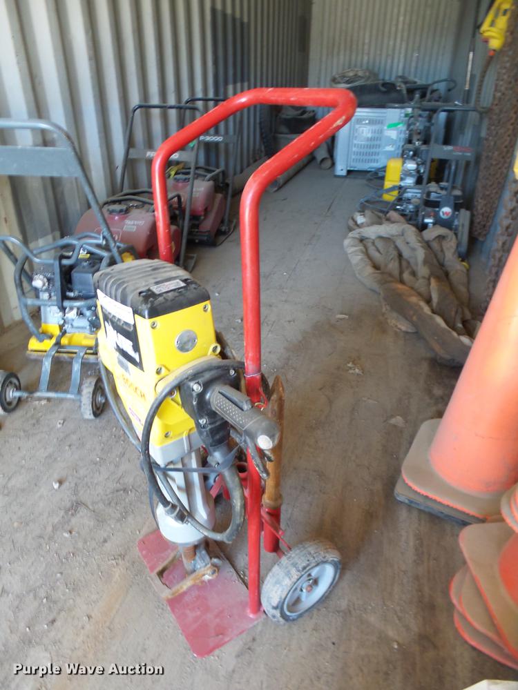 image for item DP9642 Bosch Brute jack hammer