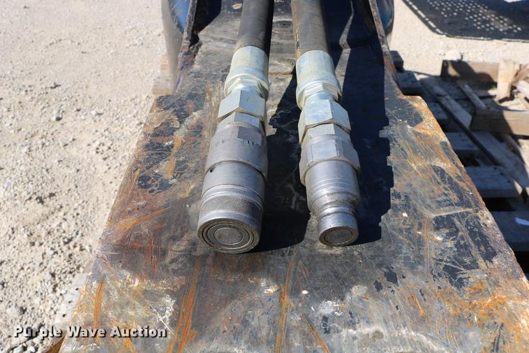 image for item DW9999 2014 Caterpillar H115ES flat top hammer