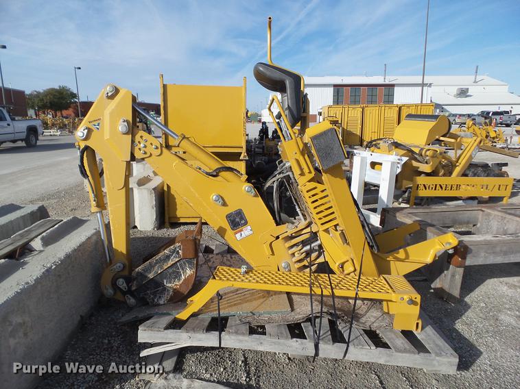 image for item DZ9028 2016 Vermeer B1250 trencher backhoe attachment