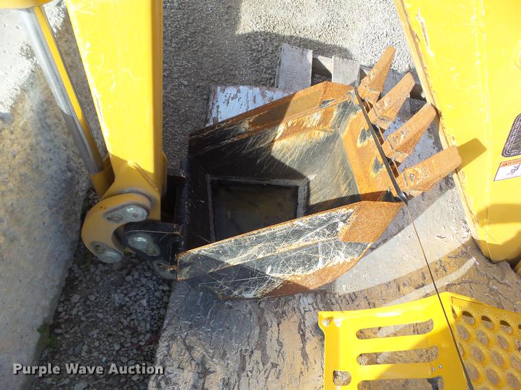 image for item DZ9028 2016 Vermeer B1250 trencher backhoe attachment