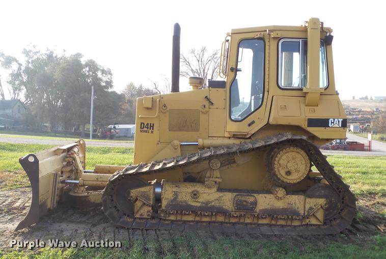image for item DZ9038 1986 Caterpillar D4H LGP dozer