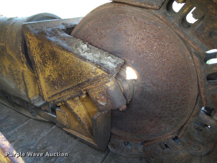 image for item DZ9038 1986 Caterpillar D4H LGP dozer