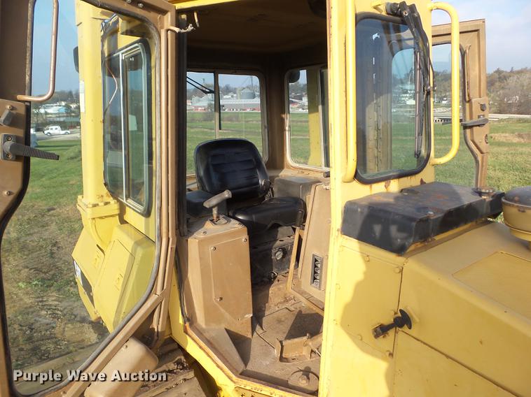 image for item DZ9038 1986 Caterpillar D4H LGP dozer