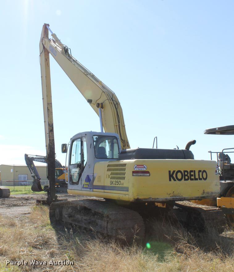 image for item ED9678 2006 Kobelco SK250LC long reach excavator