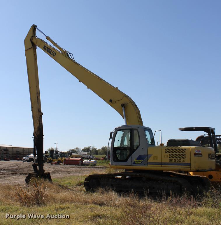 image for item ED9678 2006 Kobelco SK250LC long reach excavator
