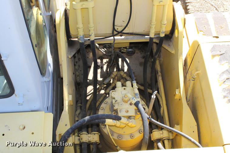 image for item ED9678 2006 Kobelco SK250LC long reach excavator