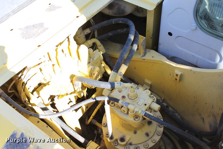 image for item ED9678 2006 Kobelco SK250LC long reach excavator