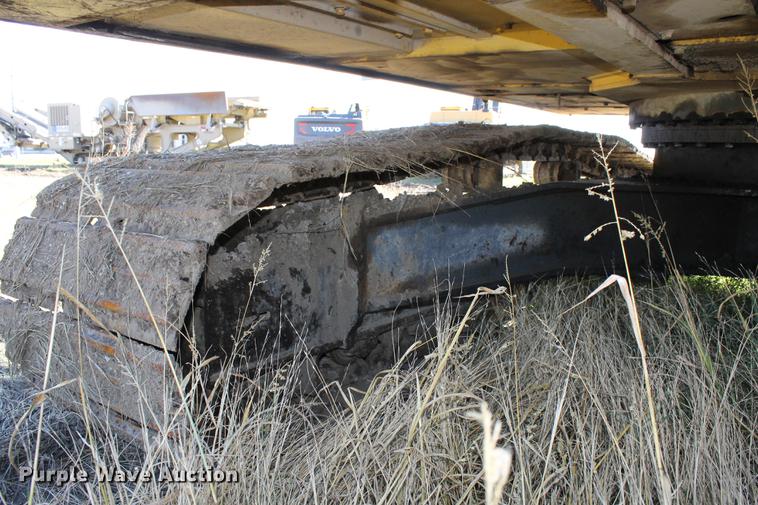 image for item ED9678 2006 Kobelco SK250LC long reach excavator