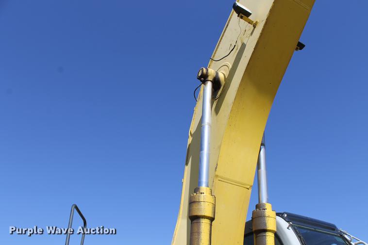 image for item ED9678 2006 Kobelco SK250LC long reach excavator