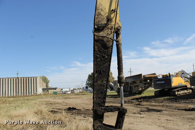 image for item ED9678 2006 Kobelco SK250LC long reach excavator