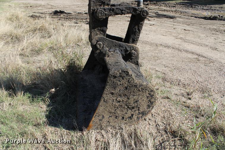 image for item ED9678 2006 Kobelco SK250LC long reach excavator