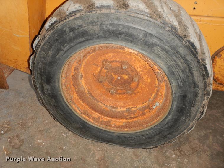 image for item EE9243 1998 Case 1840 skid steer