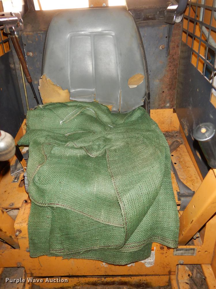 image for item EE9243 1998 Case 1840 skid steer