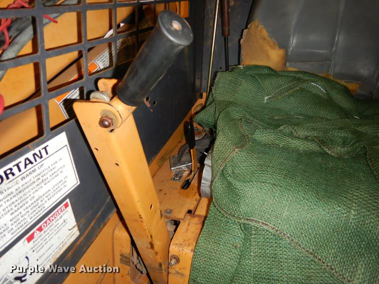 image for item EE9243 1998 Case 1840 skid steer