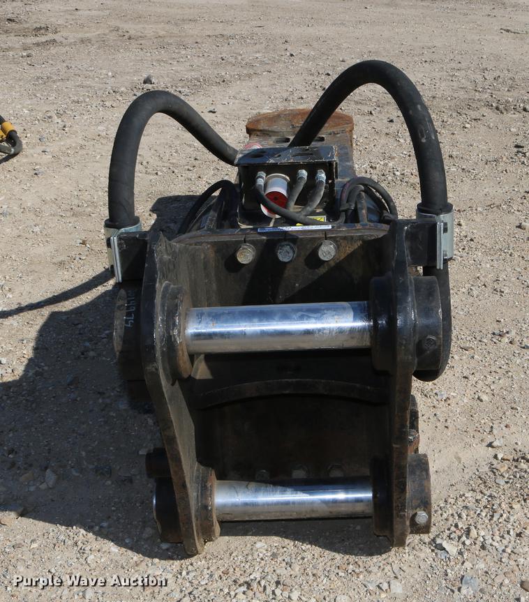 image for item EE9786 2014 Caterpillar H120ES hammer