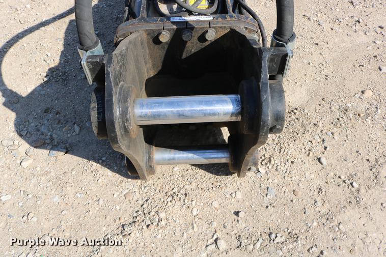 image for item EE9786 2014 Caterpillar H120ES hammer