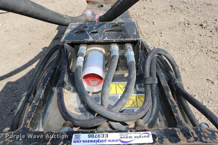 image for item EE9786 2014 Caterpillar H120ES hammer