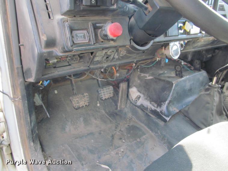 image for item J2538 1991 GMC TopKick dump truck