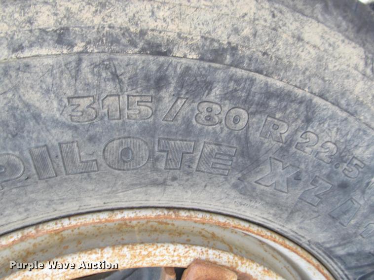 image for item J2538 1991 GMC TopKick dump truck