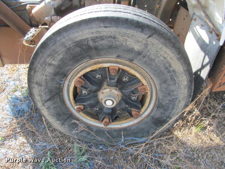 image for item J2538 1991 GMC TopKick dump truck