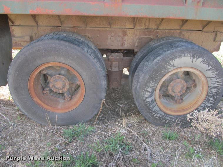 image for item J2538 1991 GMC TopKick dump truck