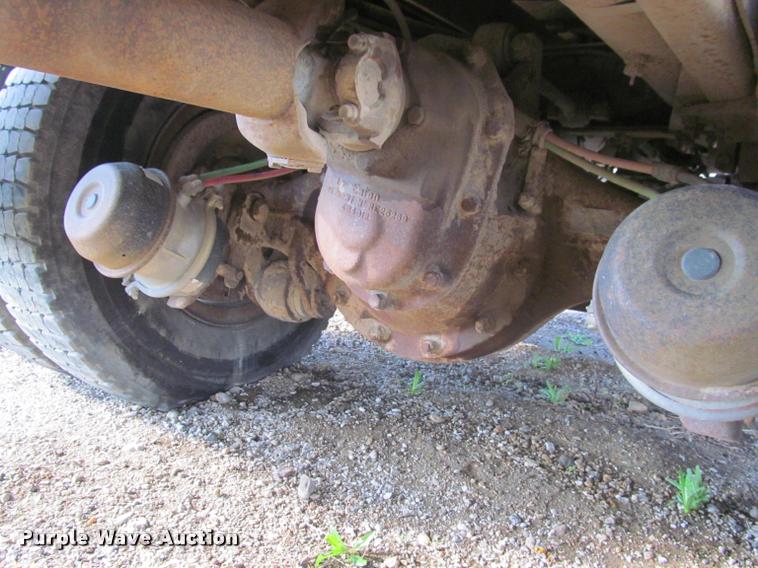 image for item J2538 1991 GMC TopKick dump truck