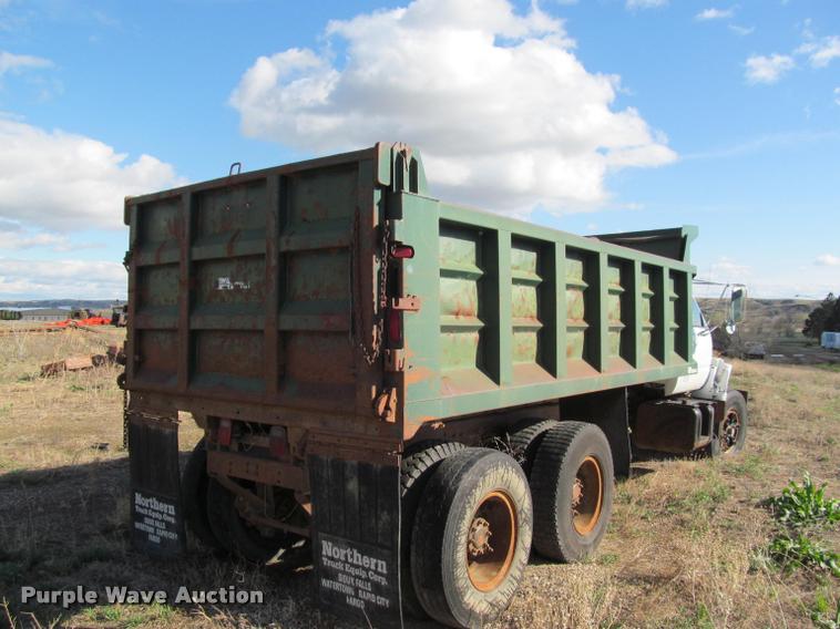 image for item J2538 1991 GMC TopKick dump truck