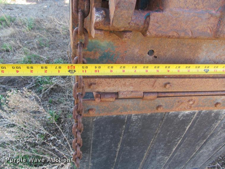 image for item J2538 1991 GMC TopKick dump truck
