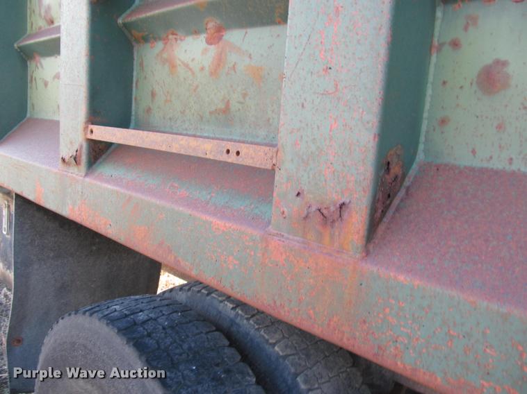 image for item J2538 1991 GMC TopKick dump truck