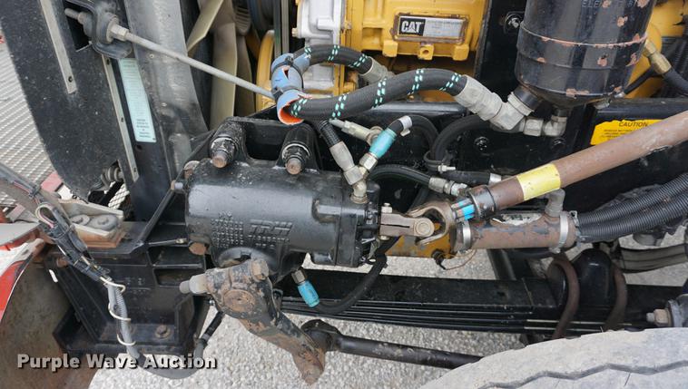 image for item J5642 2000 Kenworth T800 fuel truck