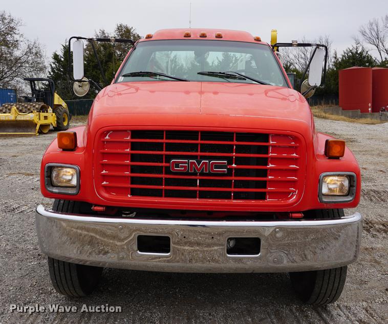 image for item J5644 1998 GMC C7500 service truck