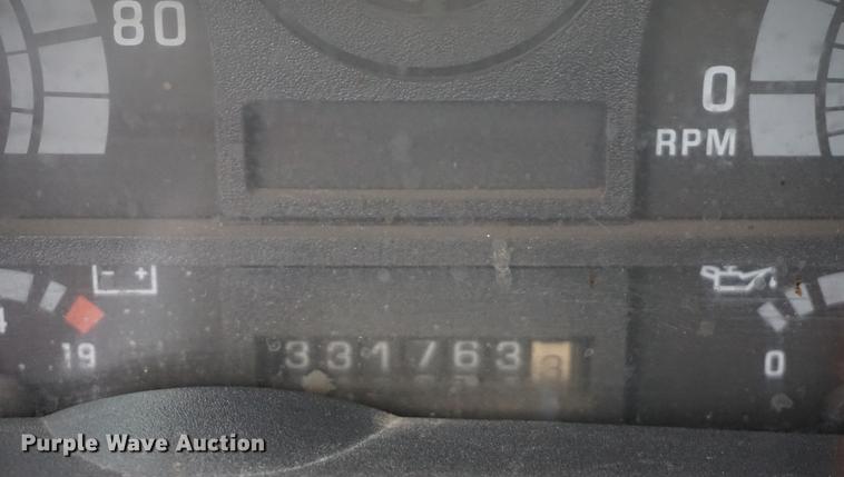 image for item J5644 1998 GMC C7500 service truck