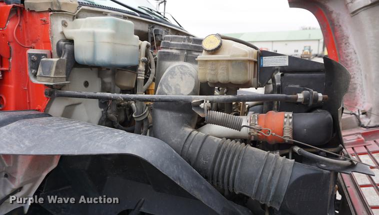 image for item J5644 1998 GMC C7500 service truck