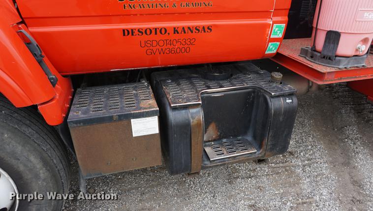 image for item J5644 1998 GMC C7500 service truck