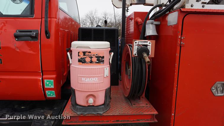 image for item J5644 1998 GMC C7500 service truck