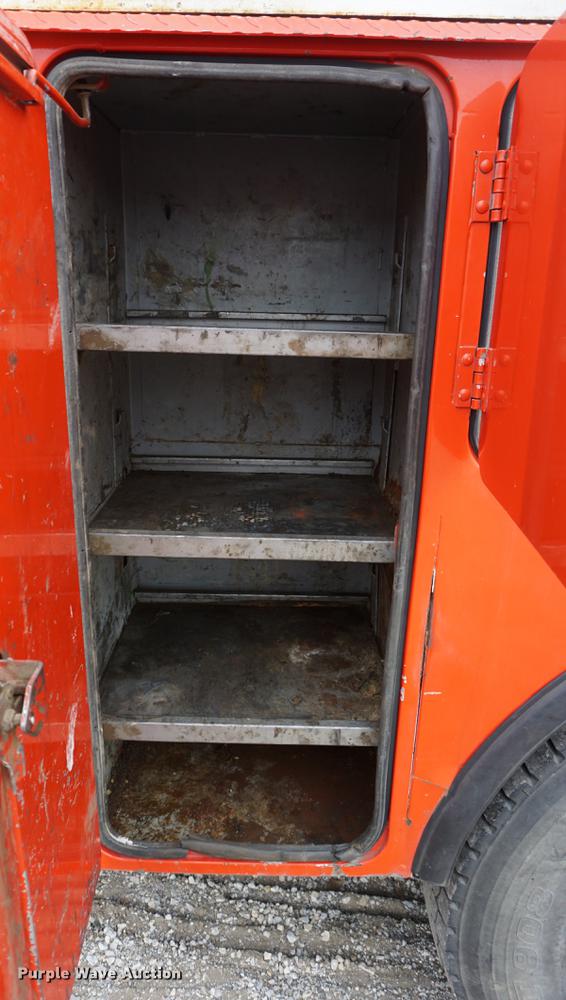 image for item J5644 1998 GMC C7500 service truck