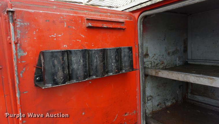 image for item J5644 1998 GMC C7500 service truck