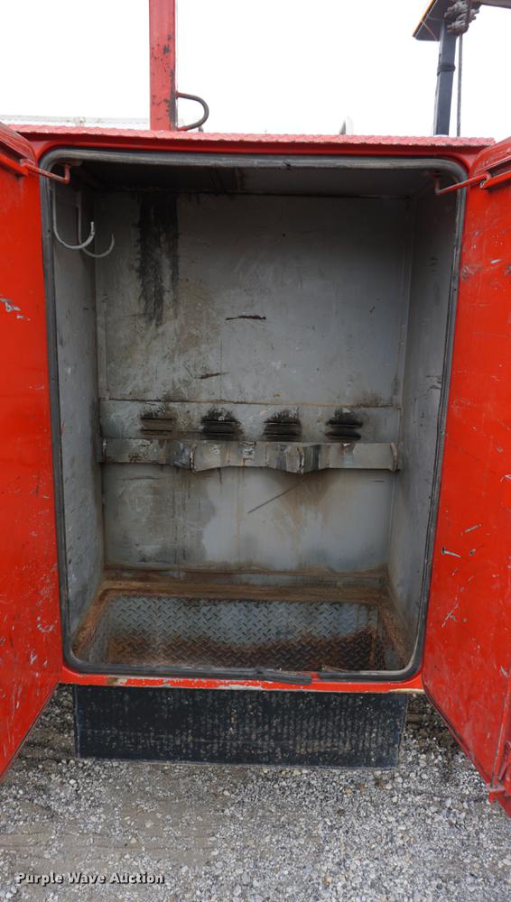 image for item J5644 1998 GMC C7500 service truck