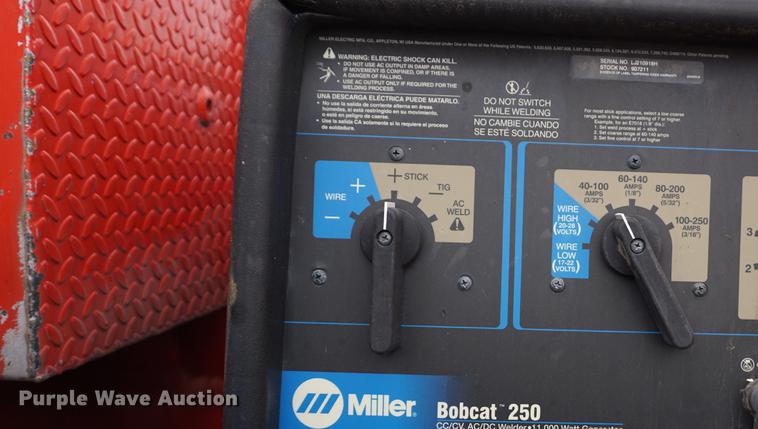 image for item J5644 1998 GMC C7500 service truck