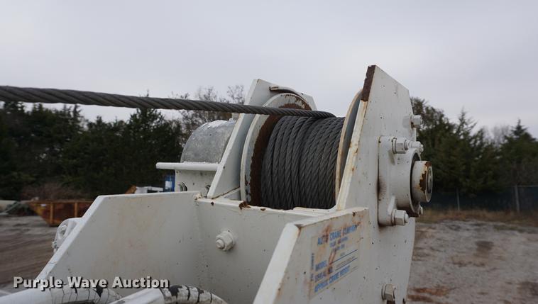 image for item J5644 1998 GMC C7500 service truck