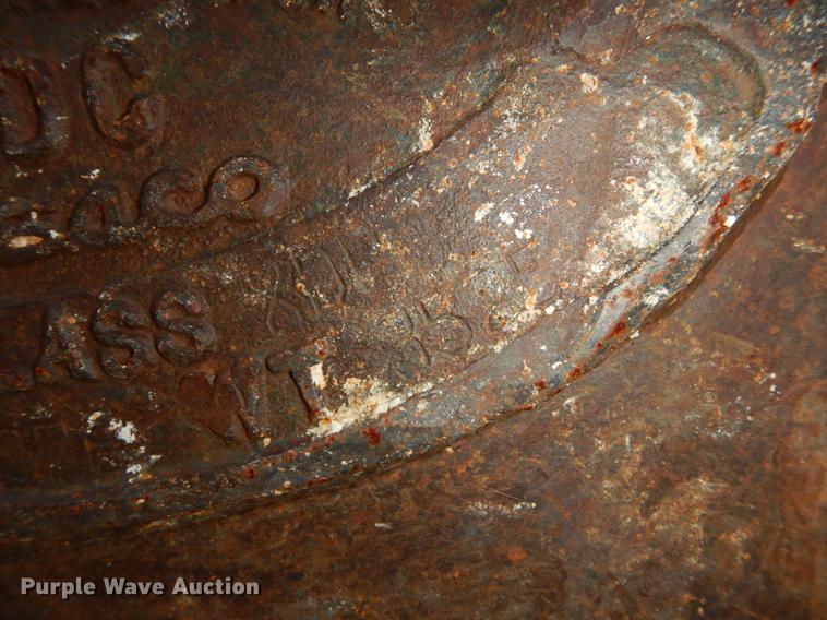 image for item J5647 Esco XDP excavator bucket