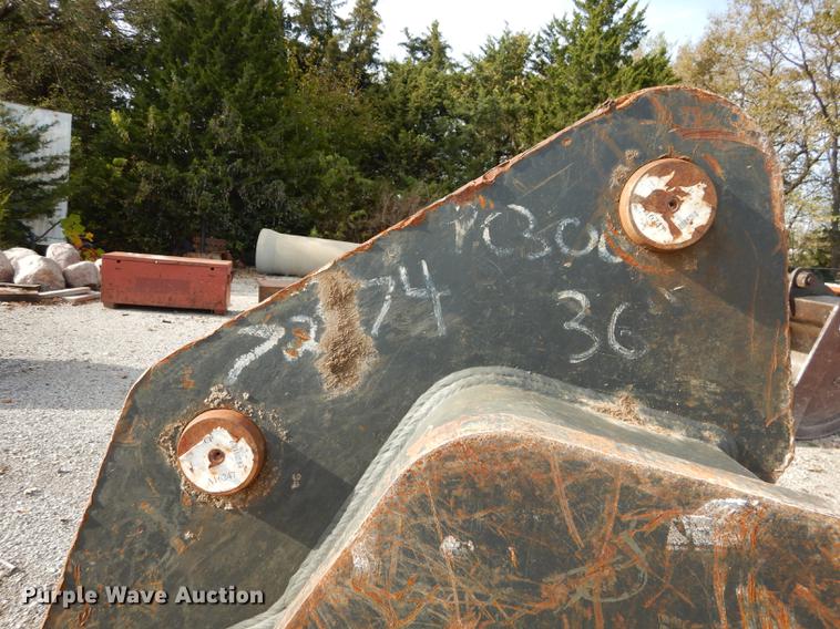 image for item J5648 Esco excavator bucket