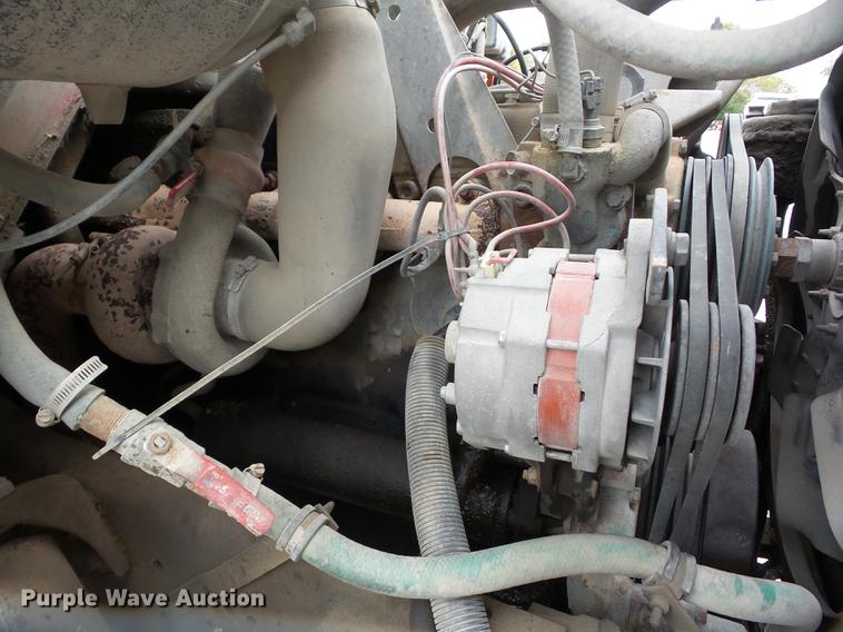 image for item J8582 1993 International 4900 dump truck