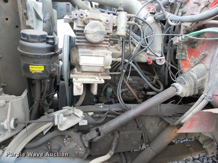 image for item J8582 1993 International 4900 dump truck