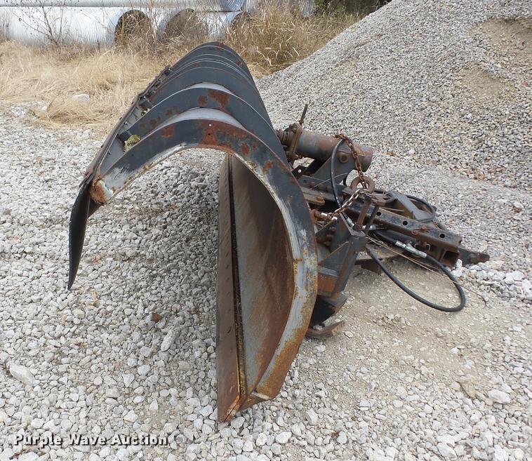 image for item J8582 1993 International 4900 dump truck