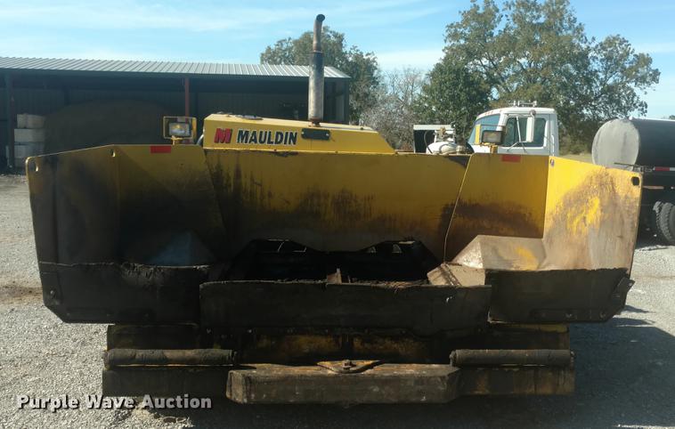 image for item J8588 2005 Mauldin 1750C paver